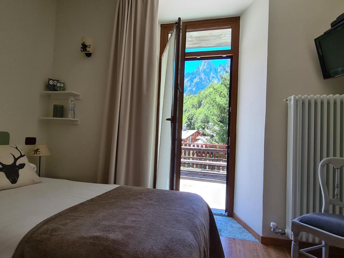 Hotel Dente Del Gigante 쿠르마예 외부 사진