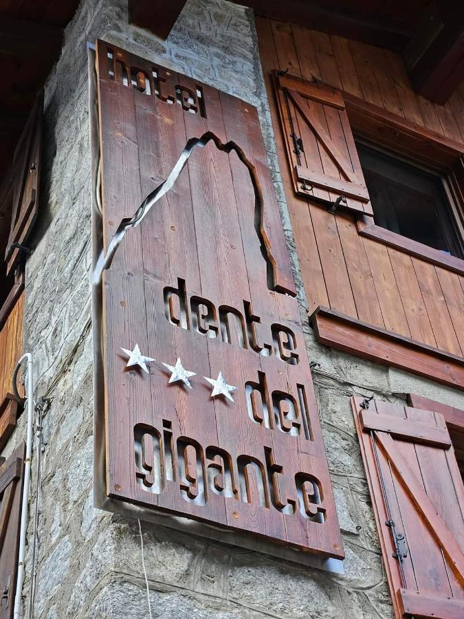Hotel Dente Del Gigante 쿠르마예 외부 사진