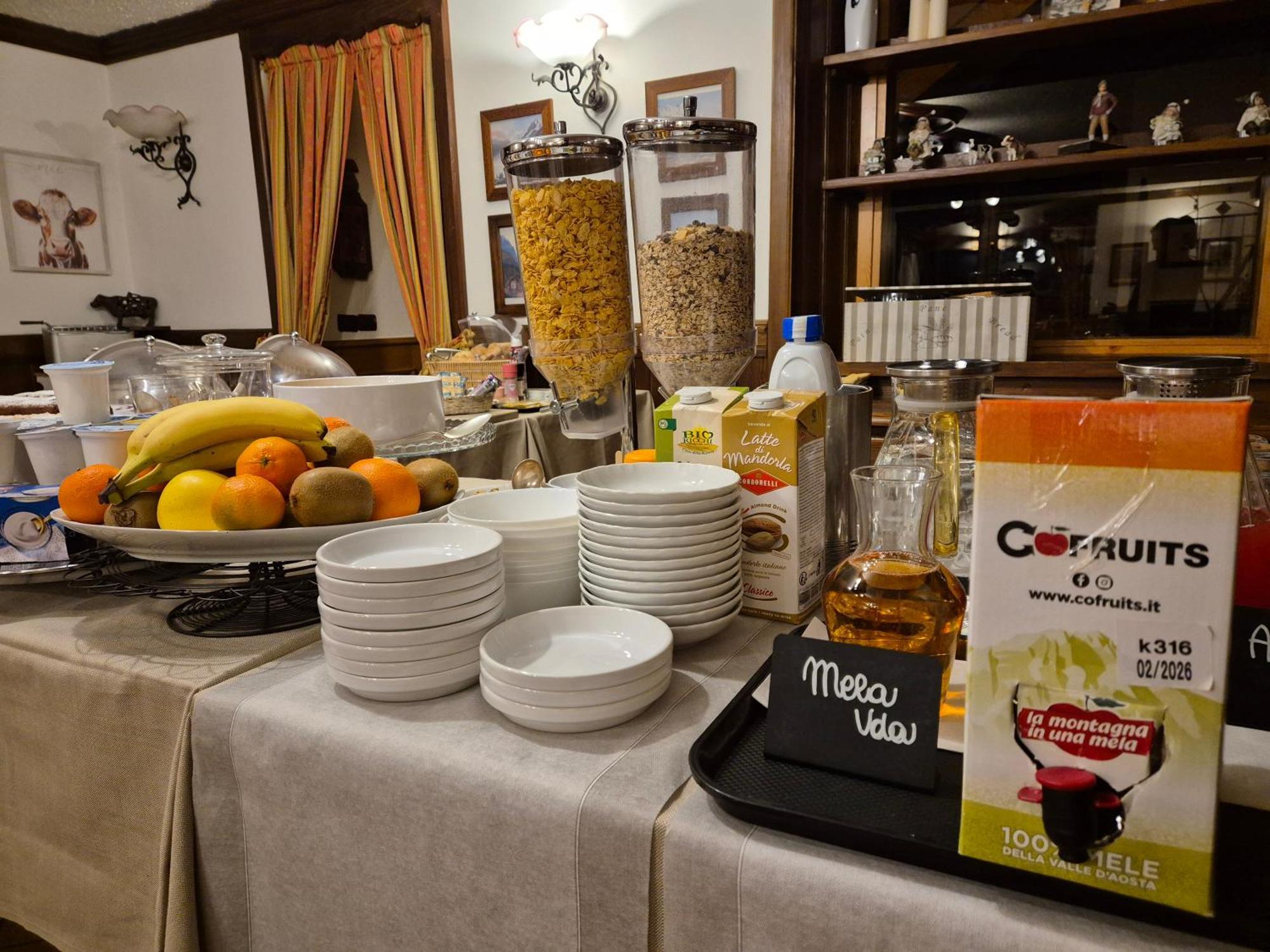 Hotel Dente Del Gigante 쿠르마예 외부 사진